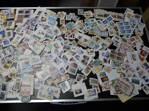 500 g Nepal kiloware stamps, many different types , mainly commemoratives - Picture 1 of 4
