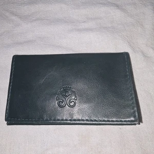 Tarjetero plegable de cuero azul marino con caballitos de mar en la parte delantera - Imagen 1 de 5