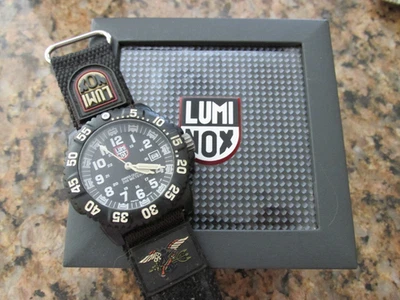 LUMINOX MENS 3050/3950 NAVY SEAL MILITARY DIVE 44MM NEW BATTERY WATCH - Image 1 of 4