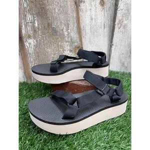 TEVA Flatform Universal Black and White Sandals Women's 9 - Picture 1 of 9