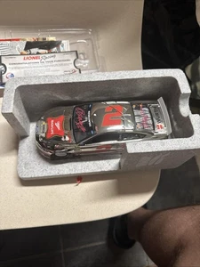 #2 Brad K & Bobby Allison signiert Maßstab 1:24 Modell Nascar 2015 Fusion 1/72 - Bild 1 von 23