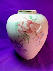 LENOX Classic Chatsworth Vase Roses 24K Gold Trim USA 718 - Picture 1 of 7