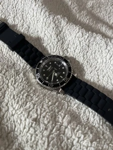 Invicta 42mm Men's 200m Pro Diver NH35A Automatic Black Dial Sports Watch - Picture 1 of 5