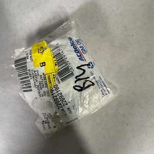 New Genuine GMC Sl-N-Transmitter Remote FOB 10485 - 22692190 OEM - Picture 1 of 5