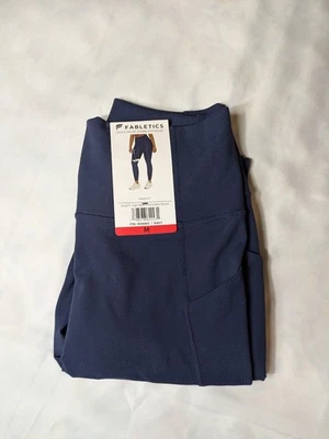 Legging Fabletics Oasis Pureluxe para mujer cintura alta con bolsillos, azul marino M Foto 1 de 4