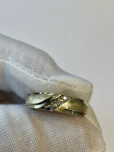 10k Yellow Gold Mens 3 Stone Diamond Wedding Band Ring Size 9 3.2 Grams .03 VA - Picture 1 of 24