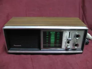 Vintage Panasonic RE-7273 AM FM Weather table Radio Wood grain look Tested Works - Picture 1 of 8