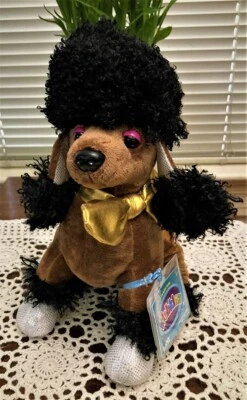 WEBKINZ ROCKERZ POODLE HM5108Nuevo con código adjunto sin usar ¡y envío gratuito! Foto 1 de 4