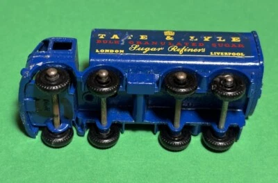 1960s MATCHBOX No. 10 SUGAR CONTAINER TRUCK - Image 1 of 4
