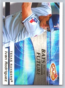 2001 FLEER FUTURES #25BF IVAN RODRIGUEZ BATS TO THE FUTURE TEXAS RANGERS