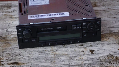 Original VW Autoradio Werkradio Kassetten Radio ALPHA Blaupunkt T5 POLO ink Code - Bild 1 von 3