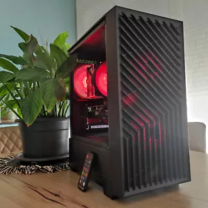 PC GAMING 1080p - Intel XEON 2697v3, GTX 1660 Super, 32GB RAM, 1TB NVME - Foto 1 di 3