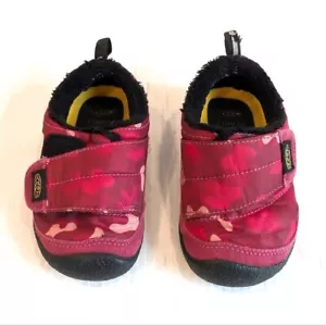 KEEN Kids Red Camo Sneakers Shoes With Strap Size 6 Toddler - Picture 1 of 9