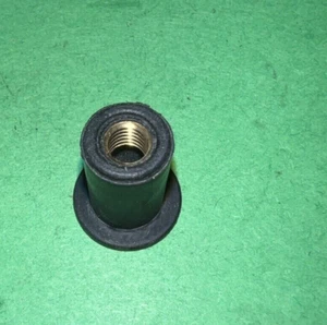 Arctic Cat OEM Expansion Nut (10-32),  0123-010 - Bild 1 von 3