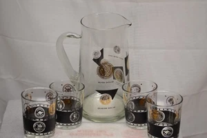MID CENTURY MODERN 1960s WORLD COINS PITCHER W/ 4 ROCK GLASSES 22K MCM - Picture 1 of 4