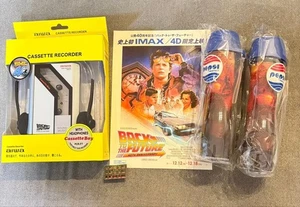 Regreso al Futuro 40º Reproductor de Cassette Portátil Pepsi Botella de Agua etc Juego de 5 - Imagen 1 de 1