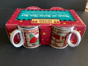 1998 Boxed Set of 4 Debbie Mumm "Magic of Santa" 12 oz Christmas Mugs - Picture 1 of 10