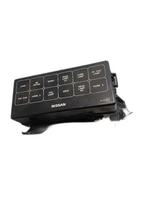 MAXIMA 1999 caja de fusibles motor 1263493 Foto 1 de 4