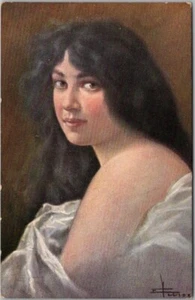 Postal vintage firmada por artista de la década de 1910 mujer joven cabello negro Holanda Países Bajos - Imagen 1 de 2
