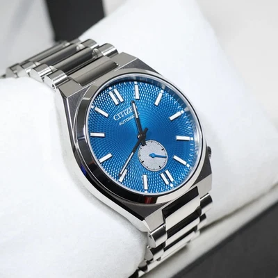 Reloj Citizen Tsuyosa Pequeño Segundero Esfera Azul Acero Inoxidable NK5010-51L Foto 1 de 4