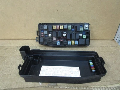Bloque de conexiones relé caja de fusibles motor deportivo Chevy Captiva 12 13 14 15 22799541 Foto 1 de 3