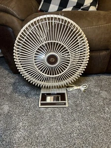 Vintage Lakewood 12" 3 Geschwindigkeiten Tischplatte oszillierender Ventilator - 1200A - Bild 1 von 4