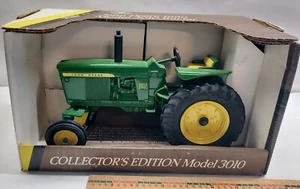 1992 Ertl 3010 Tractor 1960 Collector's Edition 1:16 Scale #5635 - Picture 1 of 15