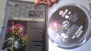 Doctor Who The Invisible Enemy Sp. Edition INSERT signed autograph by TOM BAKER - Foto 1 di 5