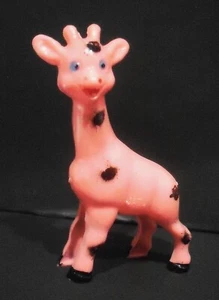 Sonajero plástico bebé jirafa vintage hecho en Portugal por JATO 1960 - RARO rosa - Imagen 1 de 6