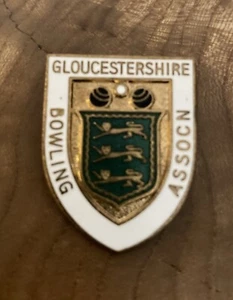 Vintage Gloucestershire Bowling Association Enamel Pin Badge - Picture 1 of 3