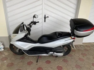 Honda PCX 125 ccm 12,5 PS Reifen + Inspektion + TÜV *neu*, endet am 01.08.25 - Bild 1 von 5