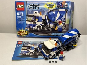 LEGO CITY: Cement Mixer (7990) Complete with minifigure, instructions