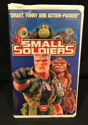 Small Soldiers VHS 1998 Clamshell Video Tapes Movies Kids Action Funny Vintage - Image 1 of 3