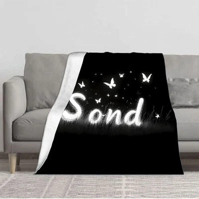 Cozy Flannel Blanket with Dreamy Butterfly Design - Soft Warm Perfect for Sofa  - Image 1 of 4