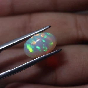 3.7Ct 13.1x8.7 MM Natural AAA Green Yellow Red Fire Ethiopian Opal Oval Cabochon - Picture 1 of 10