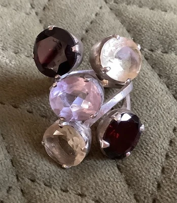 sterling silver ring featuring rose quartz and garnet gemstones - Image 1 of 4