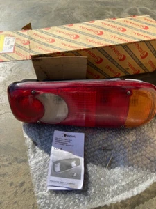 Vignal Tear Drop Rh/Lh W/O Reg Lamp(Din Socket) Rear Light Vignal KLTF0283 - Picture 1 of 3