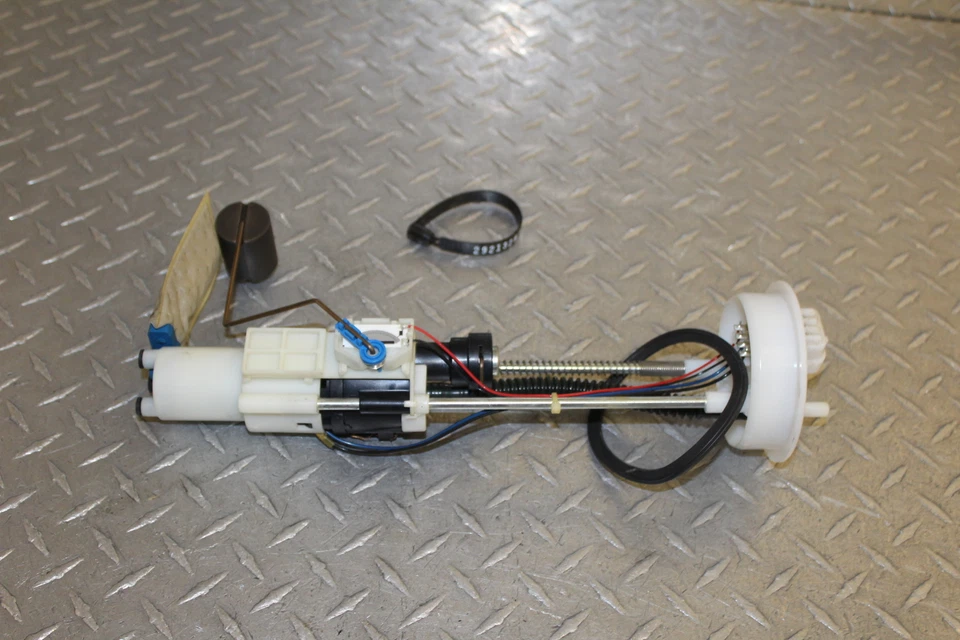 2012 POLARIS SPORTSMAN XP 850 HO EPS FUEL PUMP GAS PETROL SENDER UNIT - Image 1 of 4