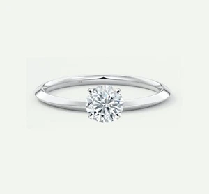 Anillo de compromiso redondo de diamantes cultivados creado en laboratorio de 3/4 quilates de oro blanco sólido de 14 K - Imagen 1 de 1
