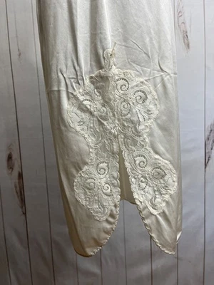 De colección Bali Encaje Ranura Lateral Satén Retro Medio Slip Para Mujer Mediano Marfil Foto 1 de 4