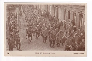 WW1 Canadian Troops Some of Canada's "Bag" - Picture 1 of 2