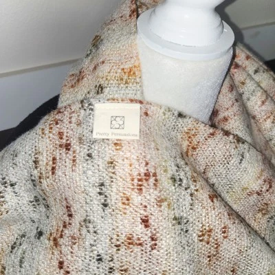 Bufanda de punto suave Pretty Persuasions chal tonos tierra neutral 74x26" boho suave Foto 1 de 4