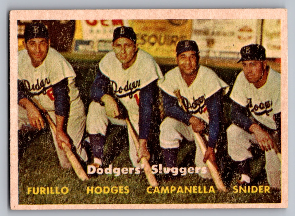 1957 Topps #400 Carl Furillo/Duke Snider/Roy Campanella/Gil Hodges Foto 1 de 3