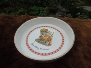 Vintage Crown Devon - Bonnie Bonnets - Fluted Edge Flan Pie Dish - Raphael Tuck - Picture 1 of 7