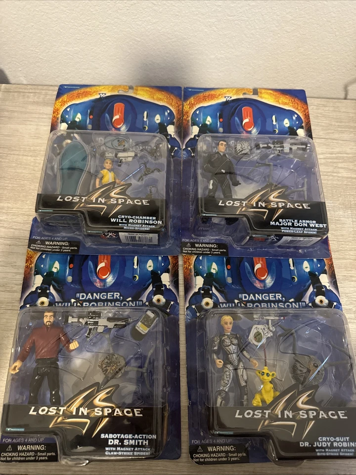 Lote de figuras de acción Trendmasters Lost in Space 1997 X4 Dr. Smith, Judy, Don, Will Foto 1 de 4