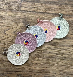 5pcs Chinese Silk Embroidered Round Cup Mat Pad Beverage Coasters Pastel Colors - Picture 1 of 4