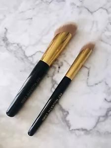 Pat McGrath Skin Fetish: Sublime Shine Brush DUO Foundation Concealer Brush - Picture 1 of 11