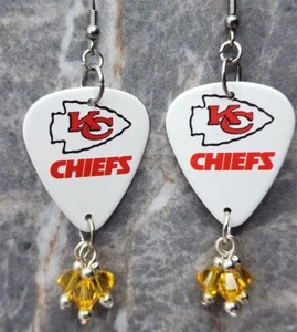 Pendientes de selección de guitarra con nombre y logotipo del equipo NFL Chiefs con cristal de Swarovski amarillo - Imagen 1 de 5