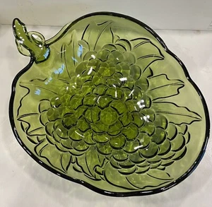 VTG. “Indiana Glass” Serving Bowl In Olive Green, Embossed w Grape Cluster, EUC - Picture 1 of 5