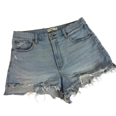Pantalones de mezclilla Abercrombie Fitch The Cutoff cortos tiro alto Curve Love talla 31 lavado claro Foto 1 de 4